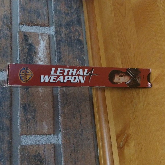 Lethal Weapon ‧ Action/Comedy ‧ VHS tape 2h 8m - Picture 5 of 9